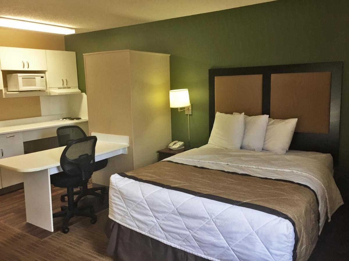 Extended Stay America Select Suites - Chicago - Hanover Park Buitenkant foto