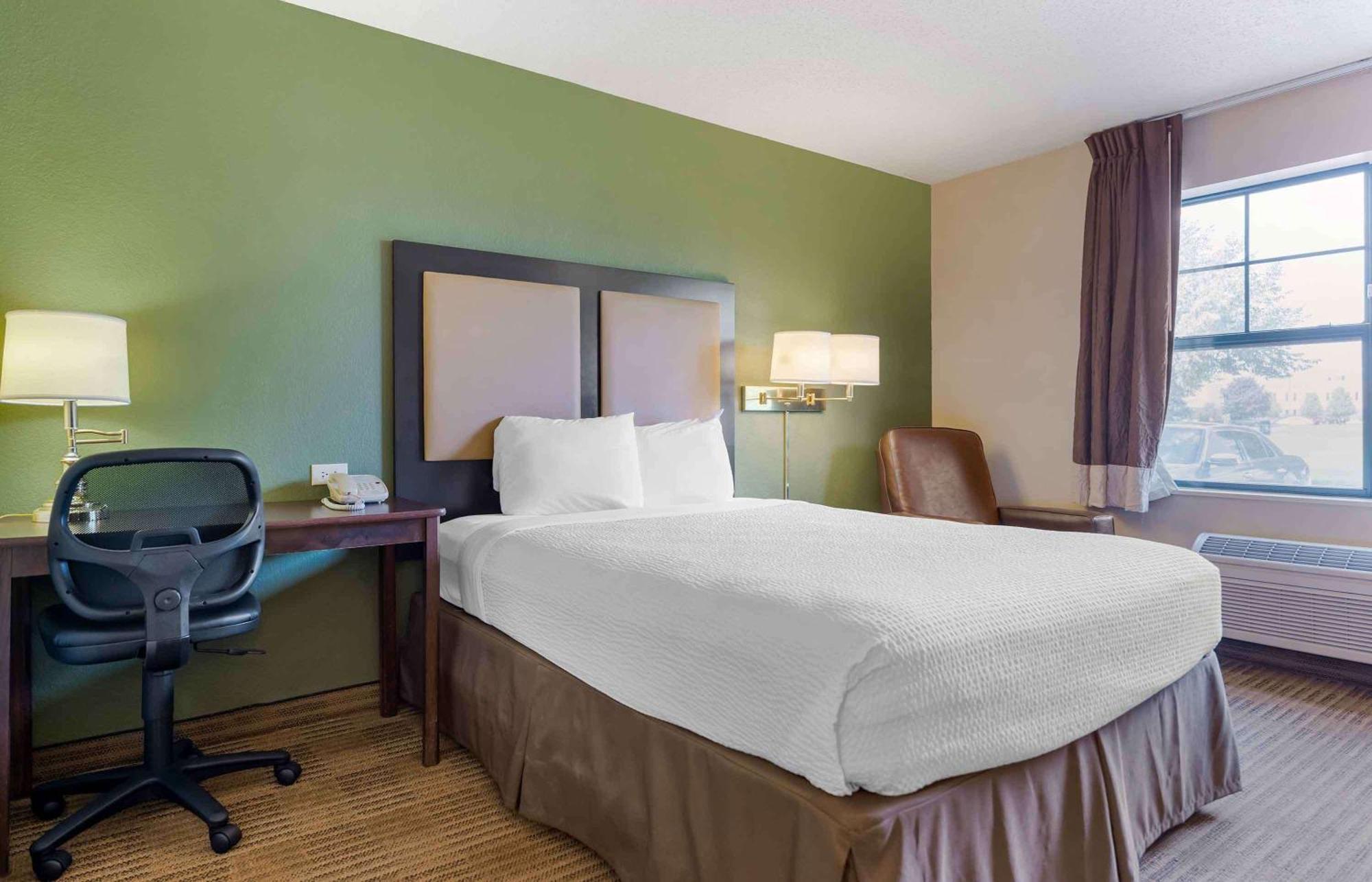 Extended Stay America Select Suites - Chicago - Hanover Park Buitenkant foto